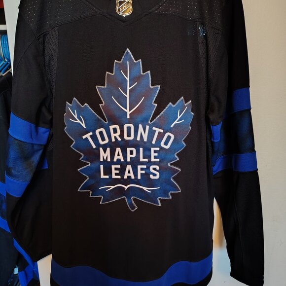 Toronto Maple Leafs Authentic Alternate Jersey - Picture 4 of 4